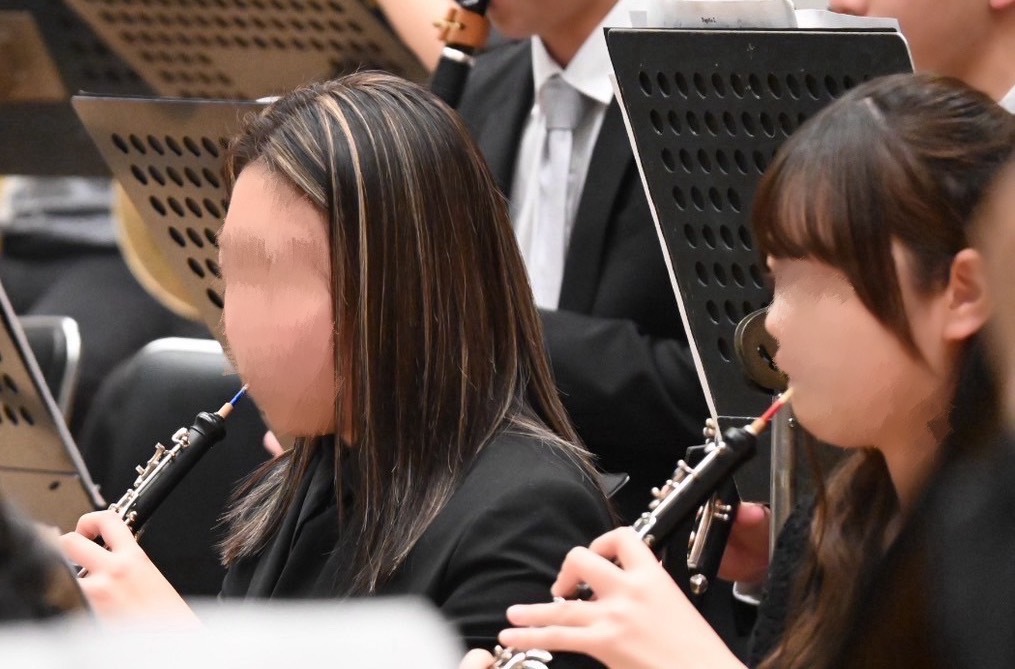 uu_orchestra's tweet photo. [Ob]
こんにちは! オーボエパートです!
オーボエは、音色がとても綺麗な楽器で、メロディーを担当す ることも多く、吹いていてとても気持ちいい楽器です。
大学生2名、院生1名で活動してます!!
 (まさかのまさかの 全員地域デザイン科学部! そして全員学科はバラバラ! 地デザ のことならなんでもお任せあれなパートです)
人数が少ないため距離が近く、とても楽しく和やかな雰囲気で活動しています!!
オーボエパート、本当に人手不足です
経験者の方大大大募集です!
少しでも興味のある方、オーボエを続けたい方、ぜひお越しく ださい!!!!!!

募集人数 1~2人
 #春から宇大
 #春から宇都宮大学
 #宇都宮大学