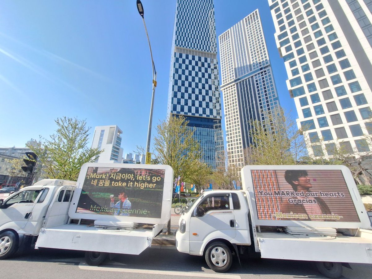 This is when you have a big positive impact on the industry and everyone, gaining lots of love and support. It might be my first time seeing this led truck filled with appreciation and praise. How loved you are, Mark