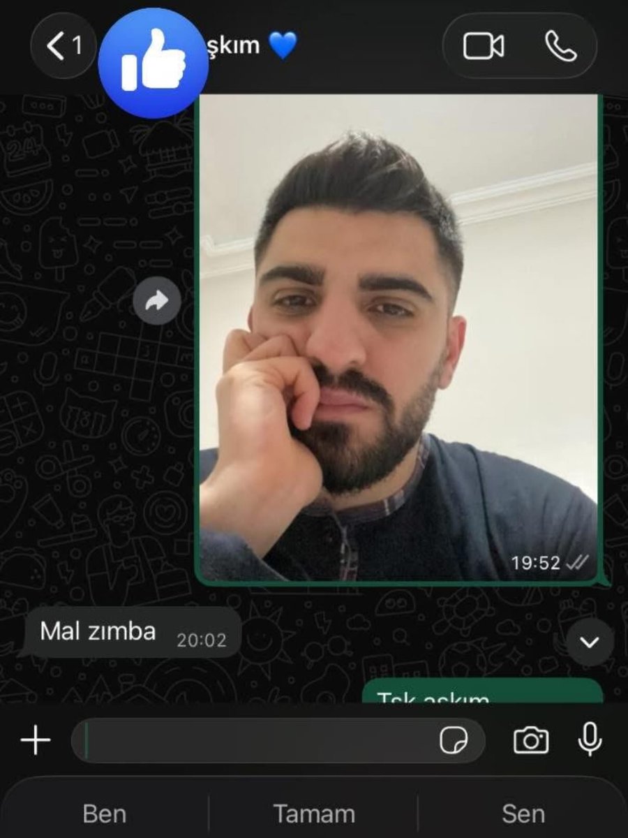 peteerr0's tweet photo. Arkadaşımın nişanlısı selfie istiyor atınca da böyle şeyler yazıyor yarıldımm PUAHSUWHDKSSJSKHS https://t.co/mZgc3eYYjl