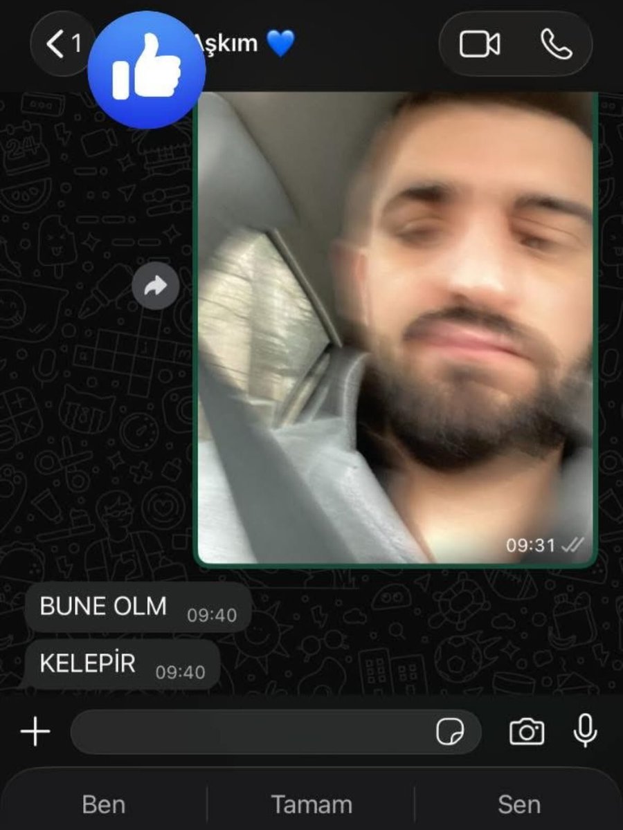peteerr0's tweet photo. Arkadaşımın nişanlısı selfie istiyor atınca da böyle şeyler yazıyor yarıldımm PUAHSUWHDKSSJSKHS https://t.co/mZgc3eYYjl