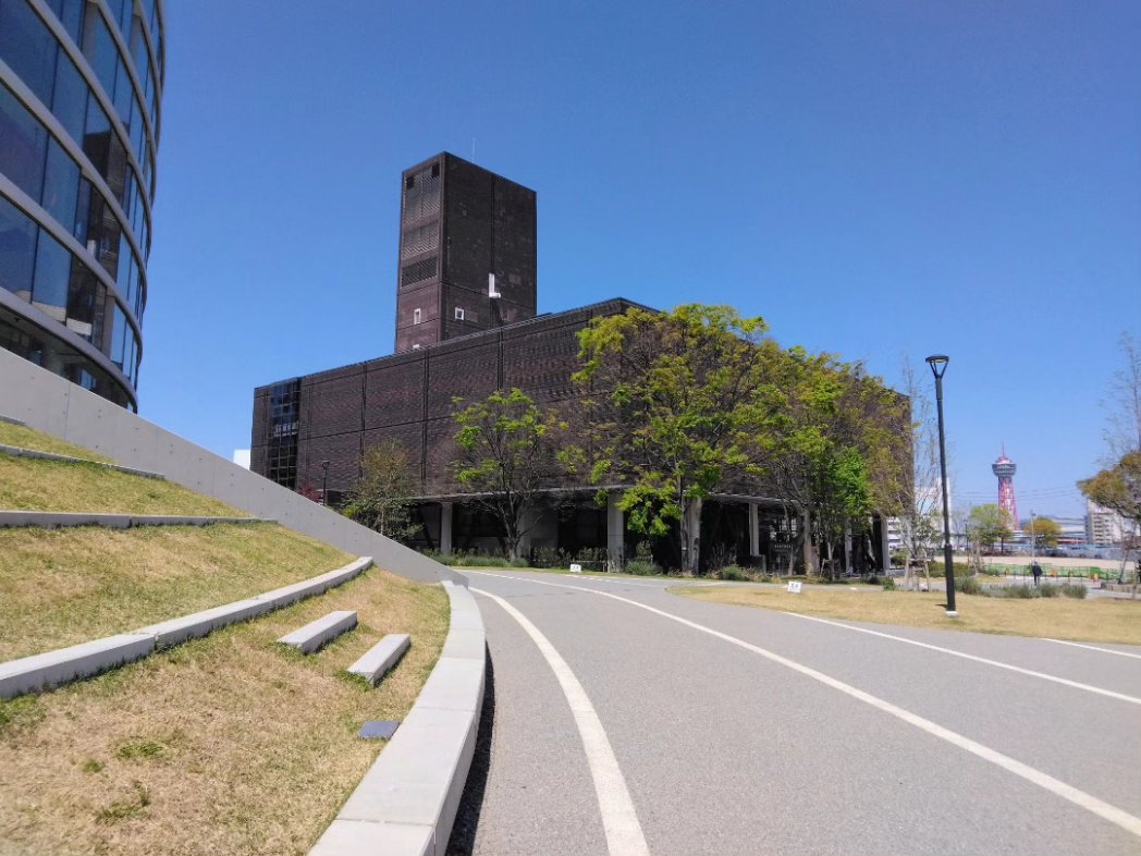 NBTGARDEN's tweet photo. 躍動17始まっております！
自分、県美ではかなり久々の展示です���ー👀
お昼頃毎日ちょこちょこおります。よかったら来て下さいね👻

第17回 躍動する現代作家展
～4月12日(日)まで
福岡県立美術館3階
開館時間 10:00~18:00
※入場は17:30まで
※※最終日:15:00まで
入場無料。 https://t.co/rd0S0XDxXF