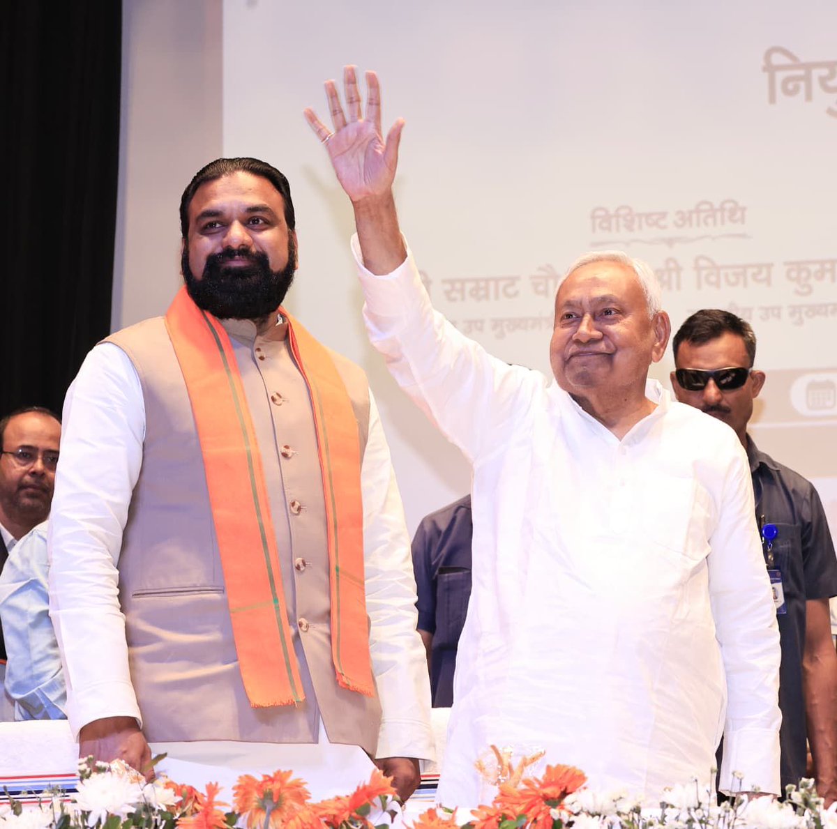 Nitish Kumar tweet media
