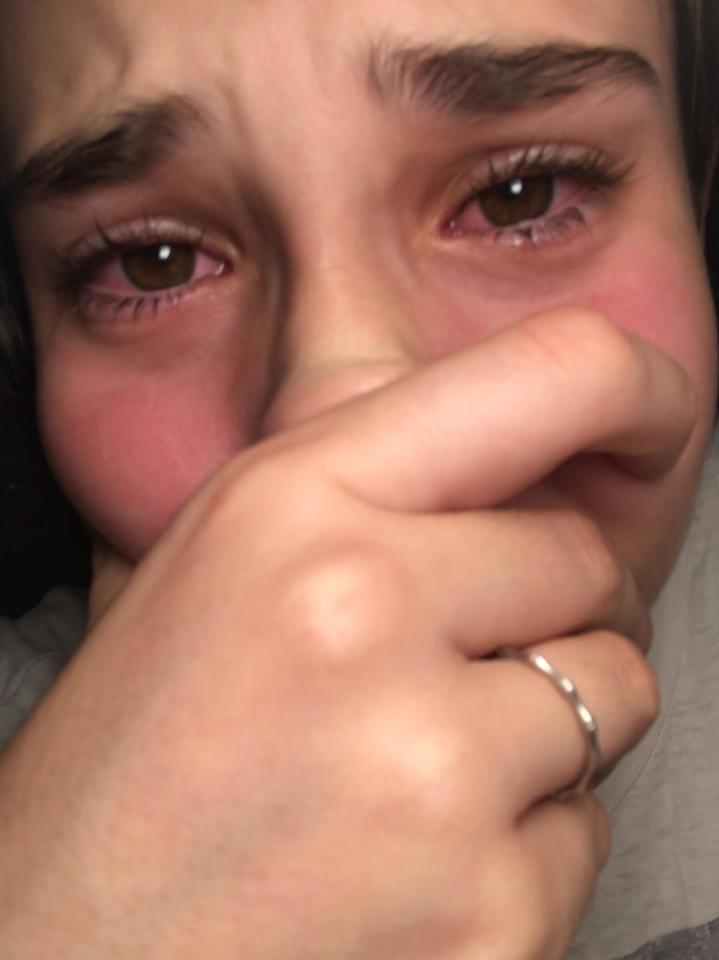 Person sit beside me dey hold 17pm 
Na once I put my tecno for pocket