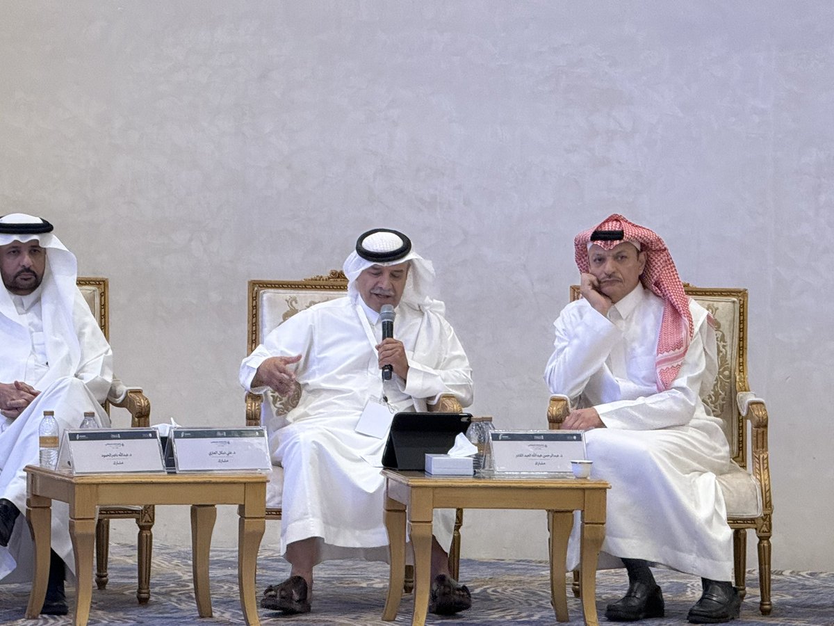 fakhr2001's tweet photo. يجري اليوم الثاني للمؤتمر الدولي العاشر تحت شعار "إعلام الذكاء الاصطناعي الفرص والتحديات" 

#ksu #journalism #media #ai #samc https://t.co/HiBIXV1RIm