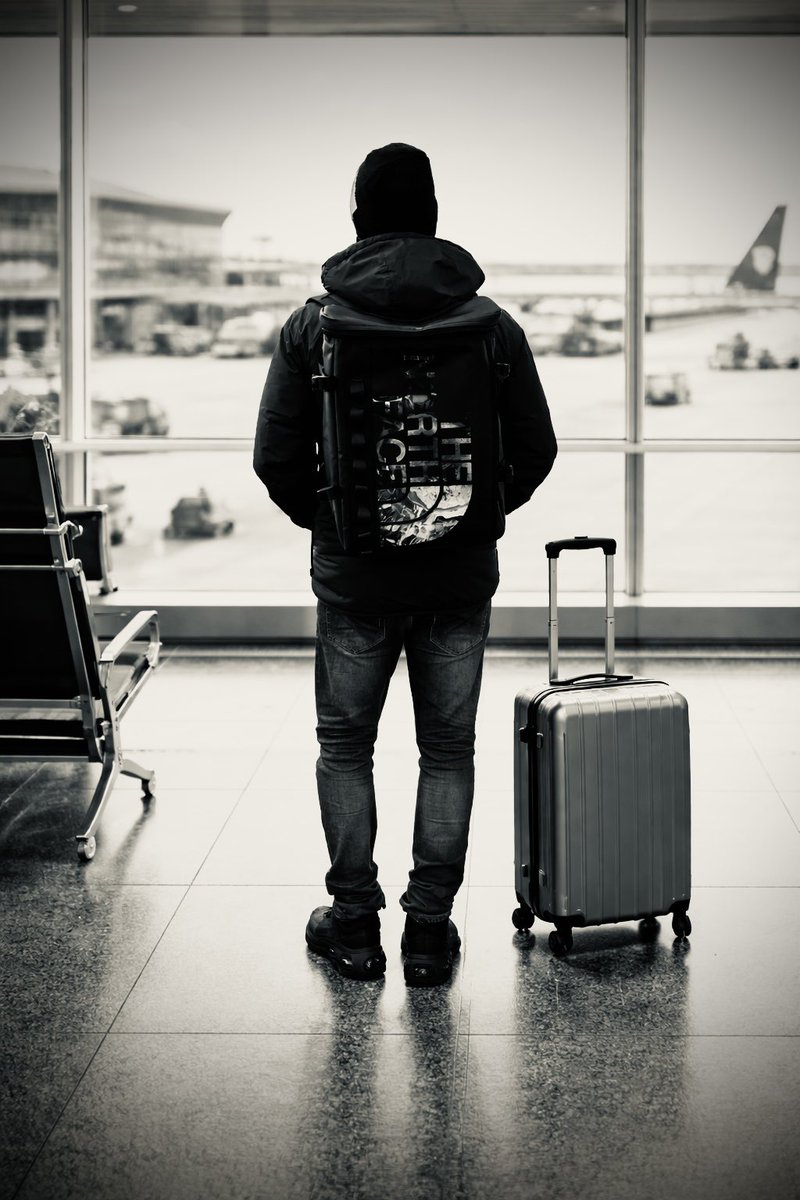 L’attesa è uno dei luoghi più scomodi per l’uomo, ma Dio spesso lavora proprio lì. L’attesa non cambia solo la situazione… cambia il cuore.
A volte… il miracolo più grande non è ciò che stai aspettando… ma ciò che il Signore sta formando dentro di te. 
Sela.