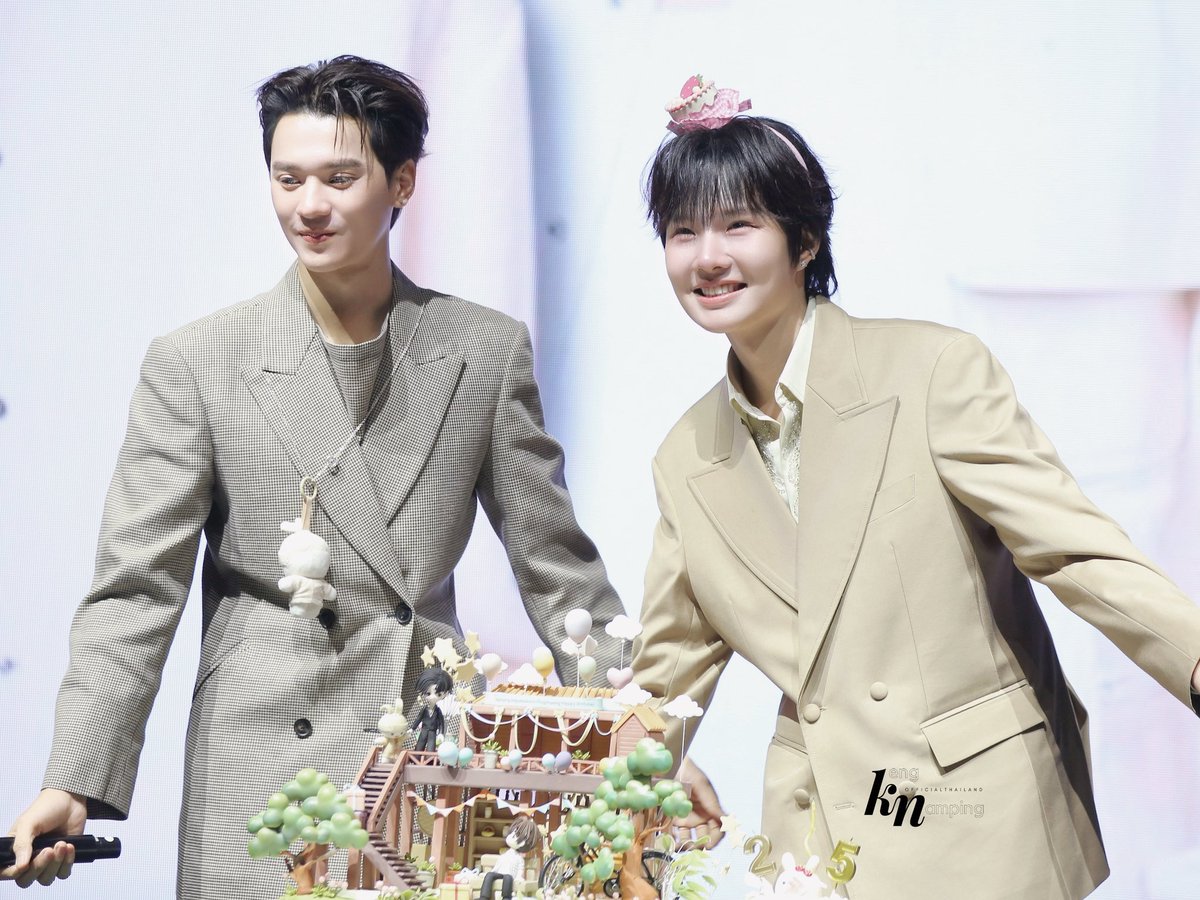 lêrk.lâyn.láew tweet media