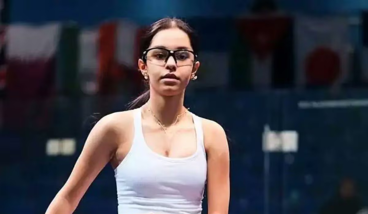 FirstpostSports's tweet photo. @Anahat_Singh13 @SauravGhosal Ghosal believes Anahat can soon challenge the very best.

"Over the next year, we would realistically like her to be at least knocking on the doors of the Top 10. Over the next few years if she is not a mainstay in the Top 10, then it would be sad." https://t.co/xKTwxW3hi4