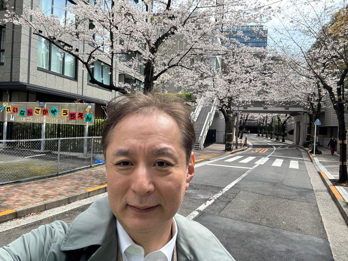 Embajador del Japón en España tweet media