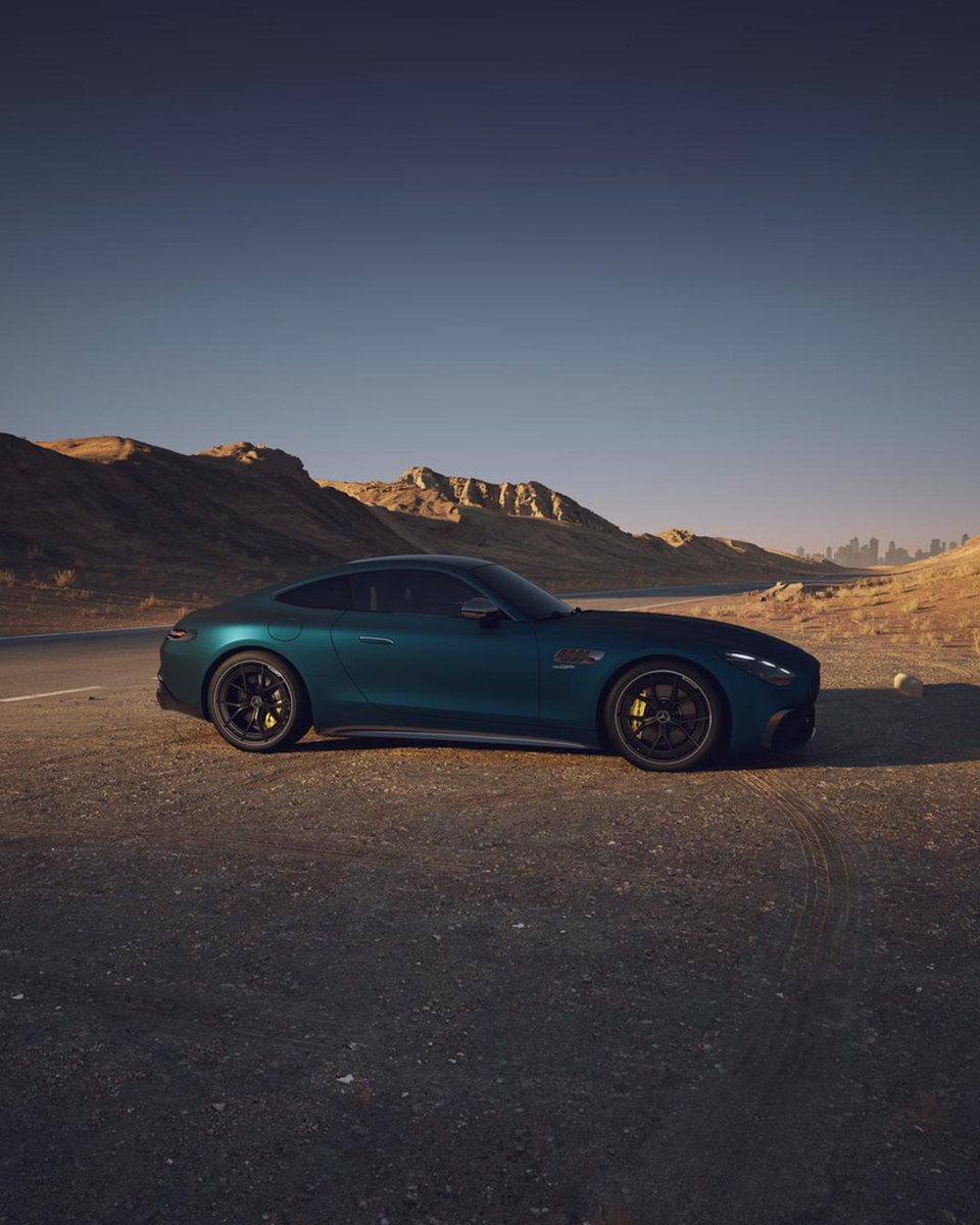 Mercedes-Benz Hellas tweet media