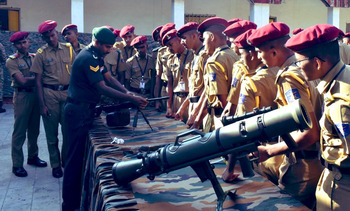 JaiHind_KiFauj's tweet image. नई पीढ़ी में जोश, देशभक्ति और सेवा का संकल्प 🇮🇳
यही प्रेरणा बनती है कल के वीर सैनिकों की पहचान।
#IndianArmy #NationBuilding #FutureWarriors