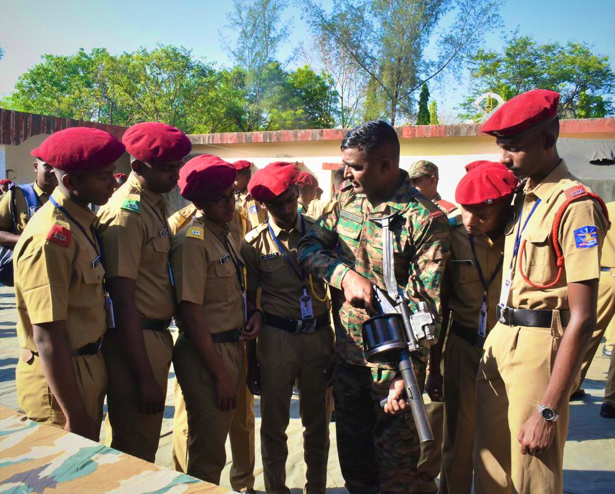 JaiHind_KiFauj's tweet image. नई पीढ़ी में जोश, देशभक्ति और सेवा का संकल्प 🇮🇳
यही प्रेरणा बनती है कल के वीर सैनिकों की पहचान।
#IndianArmy #NationBuilding #FutureWarriors