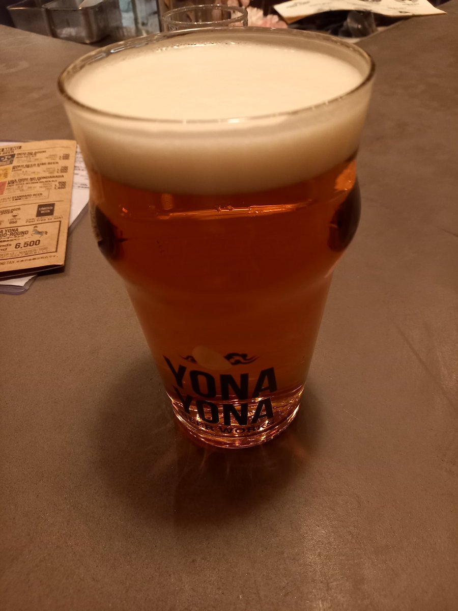 KKama96's tweet photo. 新宿で１人で飲んでます。
気持ちいいです。 https://t.co/jcW5ZZYfUT