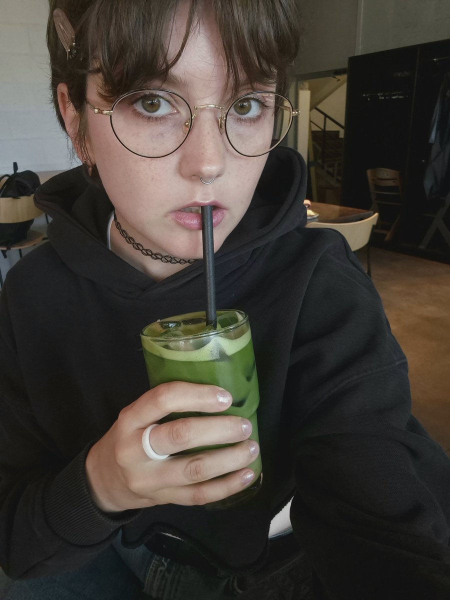 täh-täh tweet media