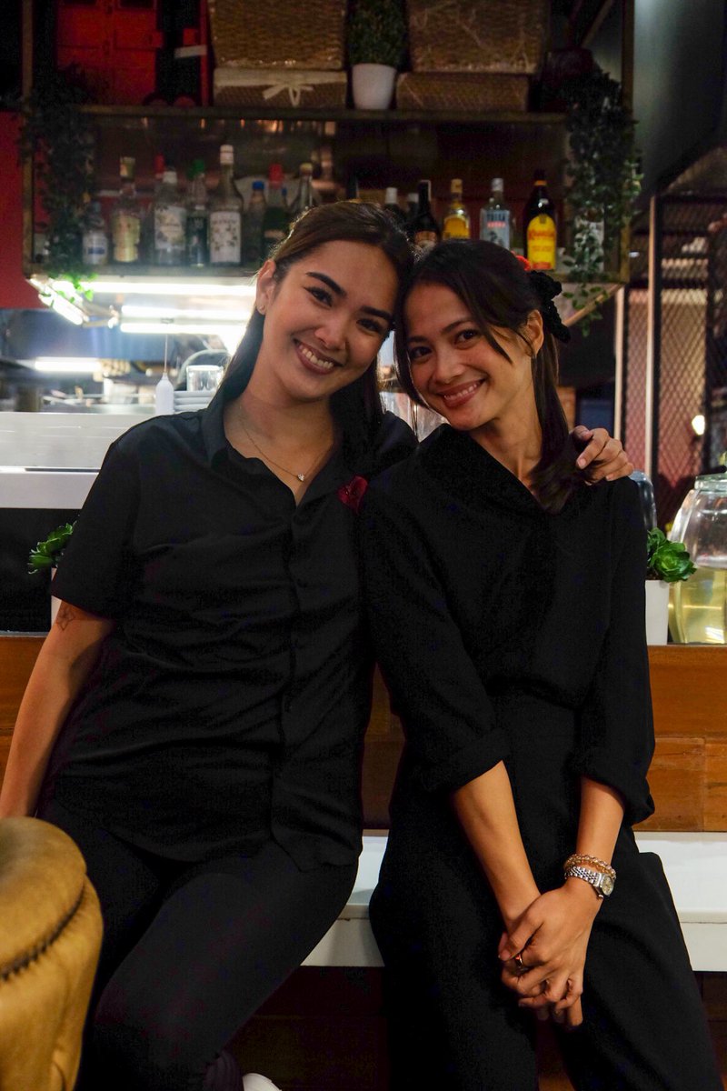 officialjudayph's tweet photo. Family is home—and dito sa #ADChefsNight this is your home too. Dito, comforting ang food, masaya ang kwentuhan, at good vibes lang all around. We had a wonderful time serving you! ❤️
#JudyAnnSantos #AngrydoboPH #ThisIsLove #LoveEatRelationship https://t.co/7iIh9QZ3W0