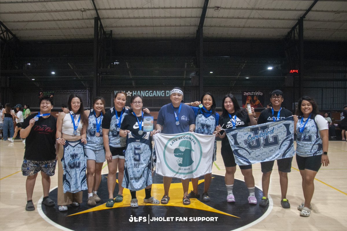 jholetfs's tweet photo. Celebrated the teams and well-deserved wins. 🏆
#JholetFanSupport
#JhoLetsGo
#JLFS1stAnniversary https://t.co/AlGM5z6kIt