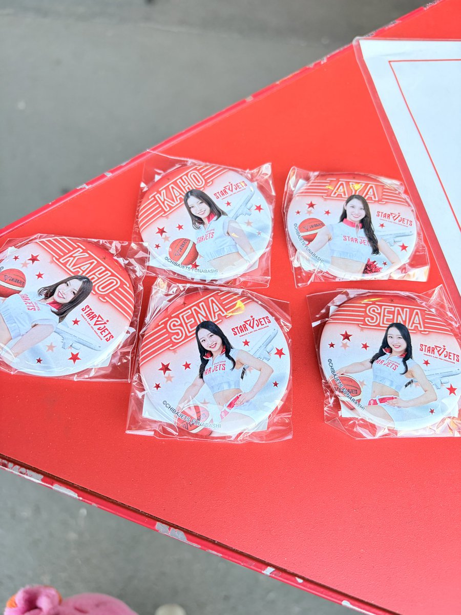 𝓜𝓲🎀🦍🦍 tweet media