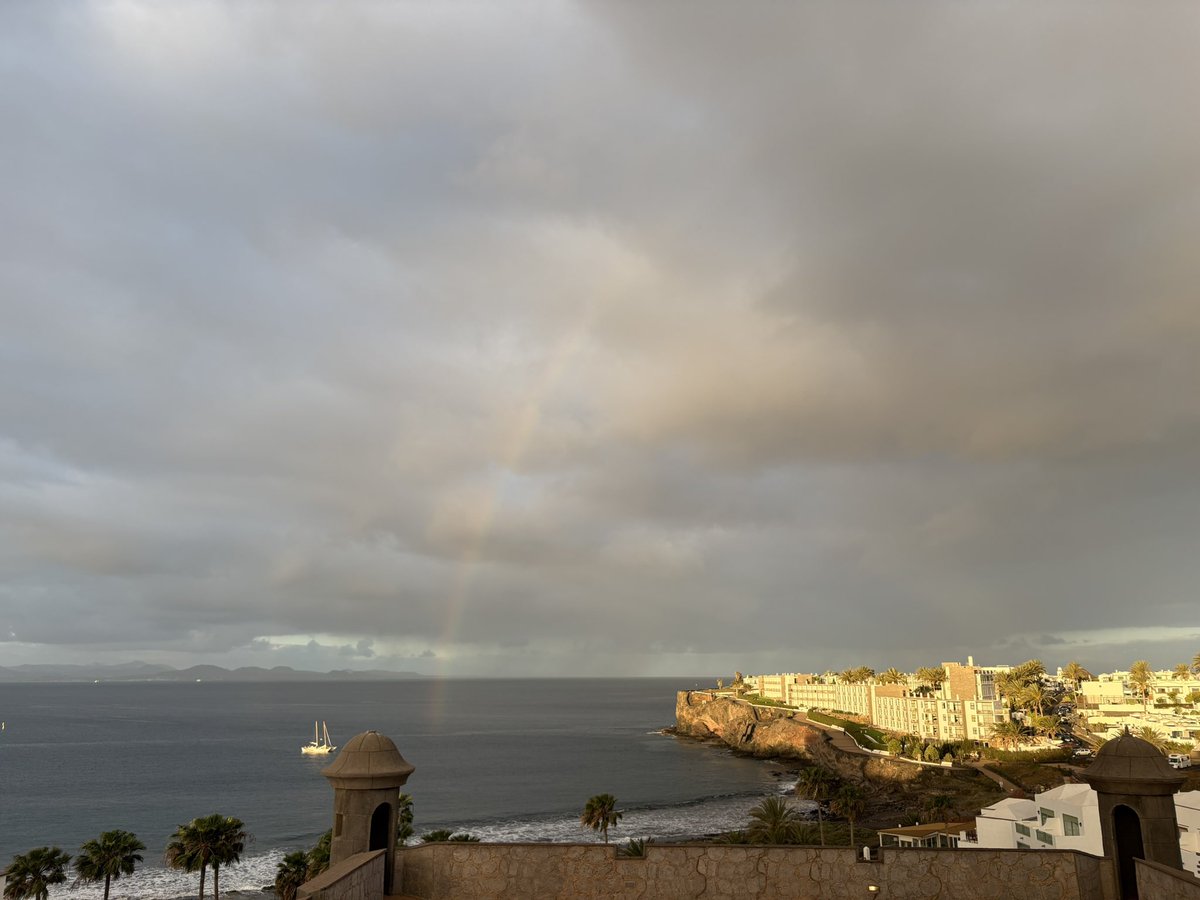 TrailsAndAlesUK's tweet image. Round &amp;amp; Round it goes, how many times no body knows….except @scottroots hotel toaster connoisseur!

Also pancake machine is a hit! 🥞