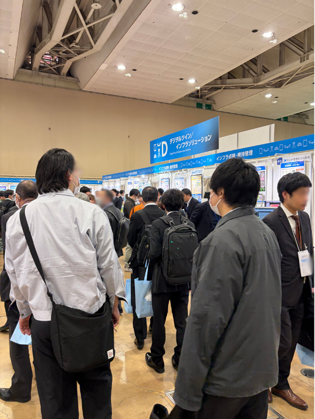 brid_ci's tweet photo. 【展示会出展中｜札幌📍】

本日、岩崎トータルソリューションフェア2026出展中！
会場では多くの方にブースへお立ち寄りいただいています。

当社は、インフラ維持点検支援システム「MEMOREAD®」の技術をご紹介中。
📢明日9日には、当社社員がセミナーに登壇予定です！
ぜひ会場でご参加ください。 https://t.co/aVbG5mCwyK
