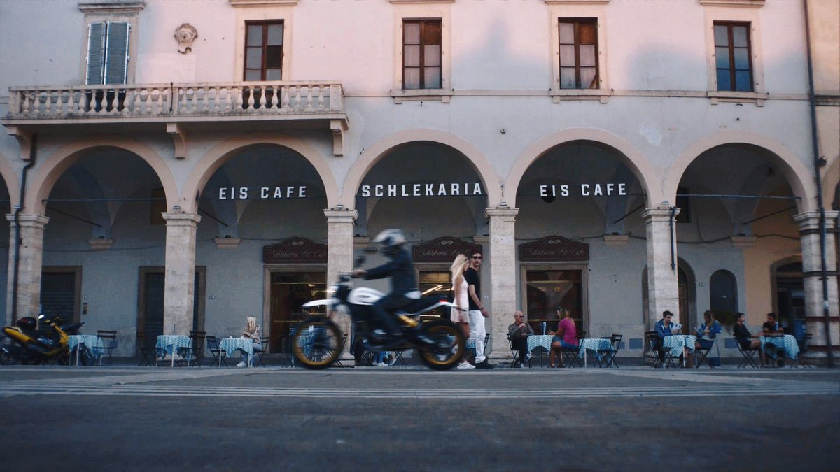 meri BIEBERCHELLA tweet media