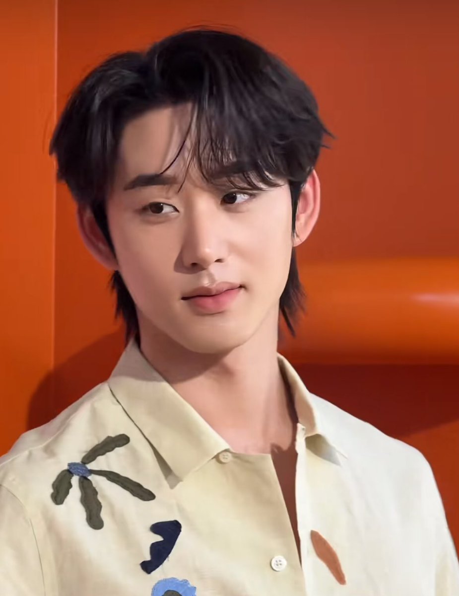 𝒉𝒆𝒚🗯️ tweet media