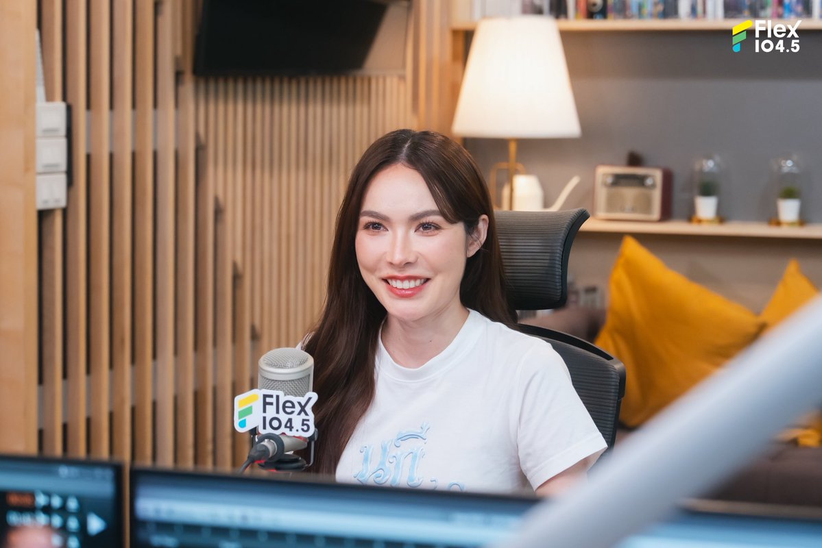 Flex 104.5 tweet media