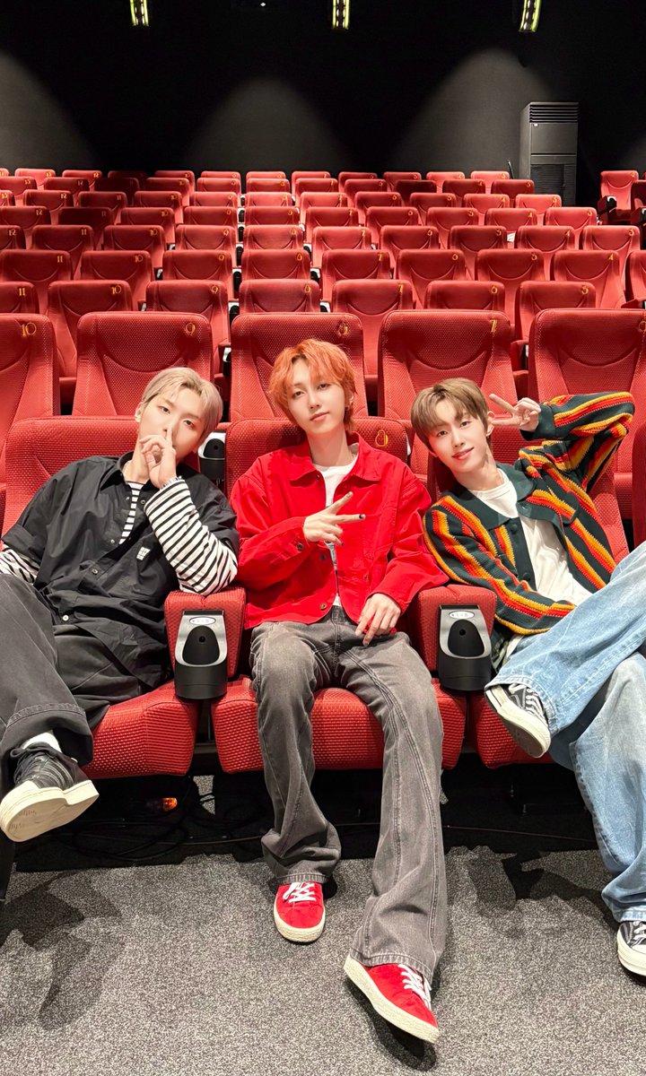 mont_official tweet media