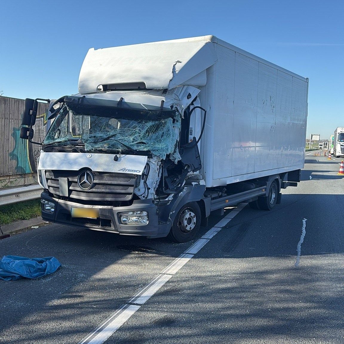 Ongeval met twee vrachtwagens op A4 richting Amsterdam
