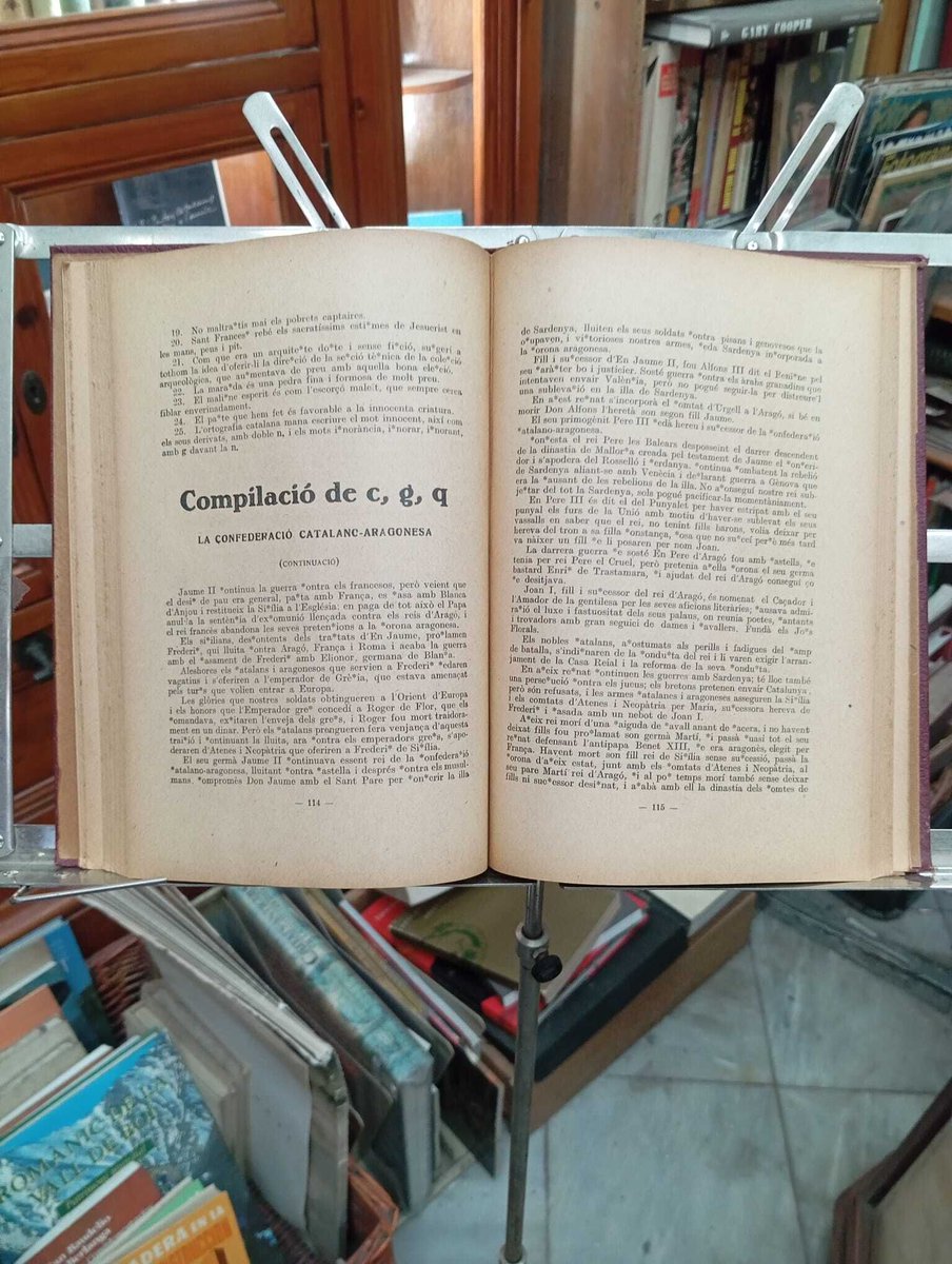 Llibreria del Palau tweet media