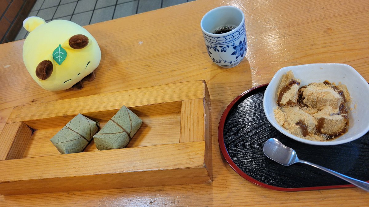 キタキツネ tweet media