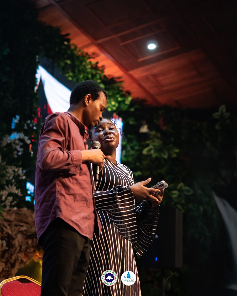 theoasislagos's tweet image. Throwback to a powerful Easter Sunday. 

Our drama team beautifully brought to life the story of the death and resurrection of Jesus Christ, a moving reminder of His sacrifice, love, and victory over the grave.

Indeed, He is risen! 🙌🏽

#TheOasisLagos #eastersunday #throwback