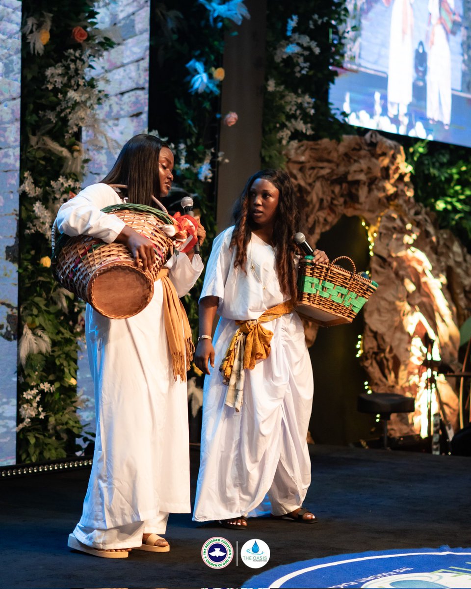 theoasislagos's tweet image. Throwback to a powerful Easter Sunday. 

Our drama team beautifully brought to life the story of the death and resurrection of Jesus Christ, a moving reminder of His sacrifice, love, and victory over the grave.

Indeed, He is risen! 🙌🏽

#TheOasisLagos #eastersunday #throwback