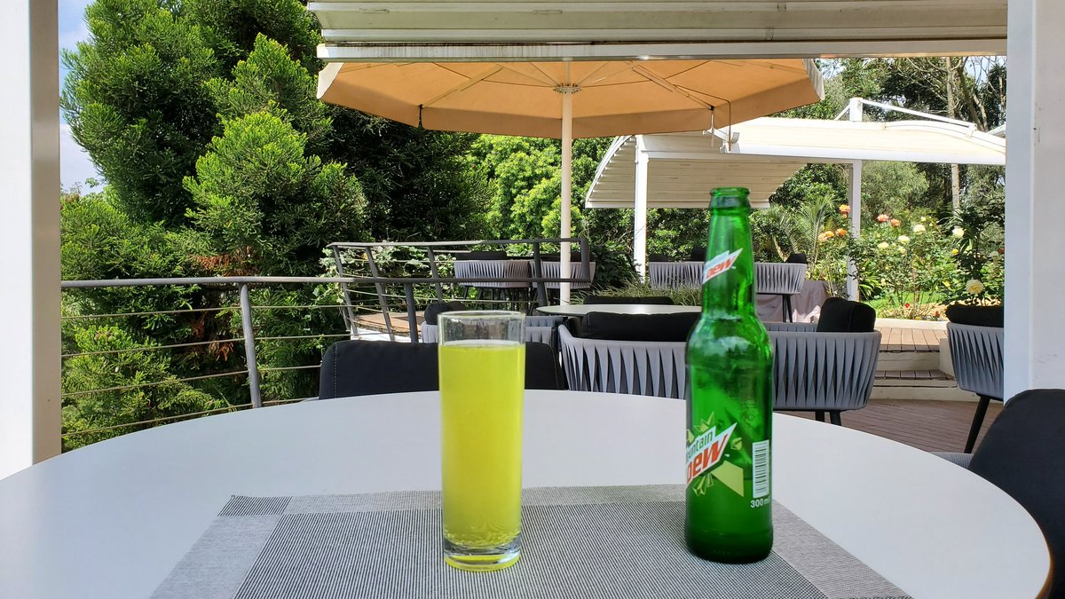 Hippolytus1308's tweet image. My Top Lodge Series 
Part 1
Overlooking views that hit different…
Guess the lodge 👇🏾
#ugandabeyondgorillas 
#accommodations 
#views 
#toursandtravel
#exploreuganda 
#africa