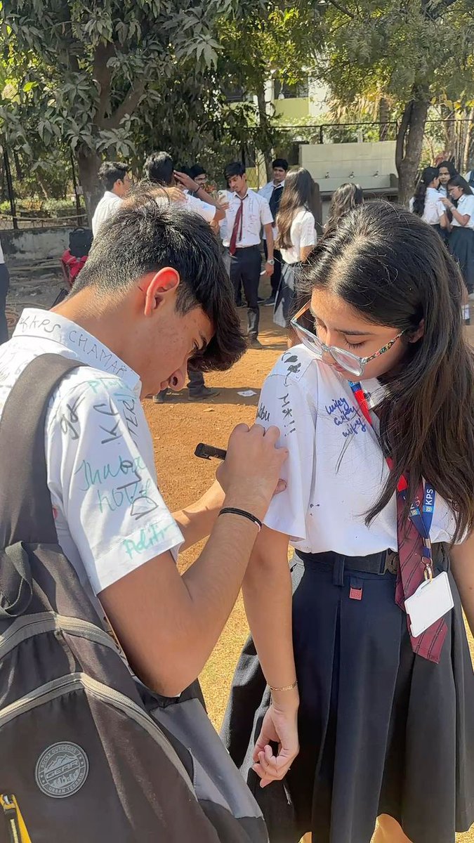 Sayantika tweet media