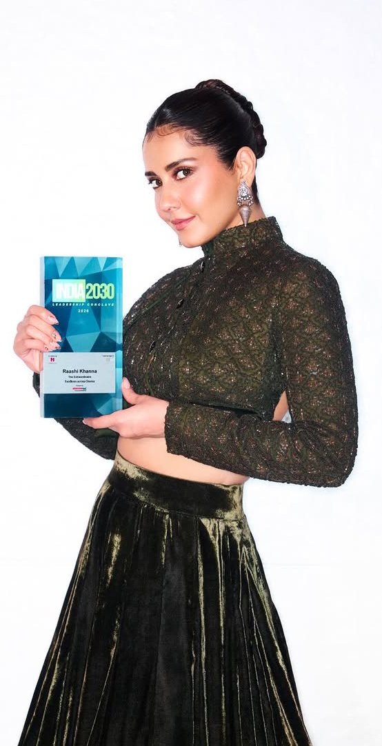 🇬‌🇷‌🇪‌🇪‌🇳‌ 🇨‌🇭‌🇮‌🇱‌🇱‌🇮‌ tweet media