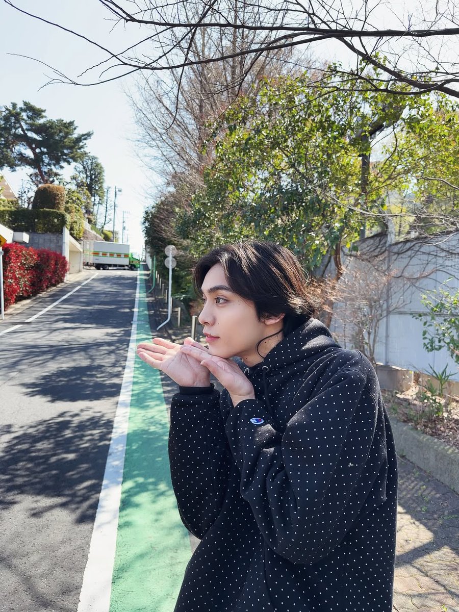 吉田知央staff公式アカウント tweet media