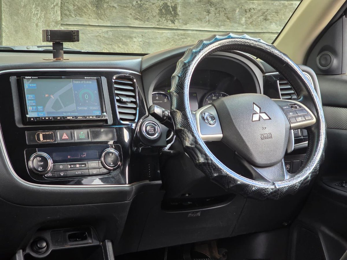 Unique Cars tweet media