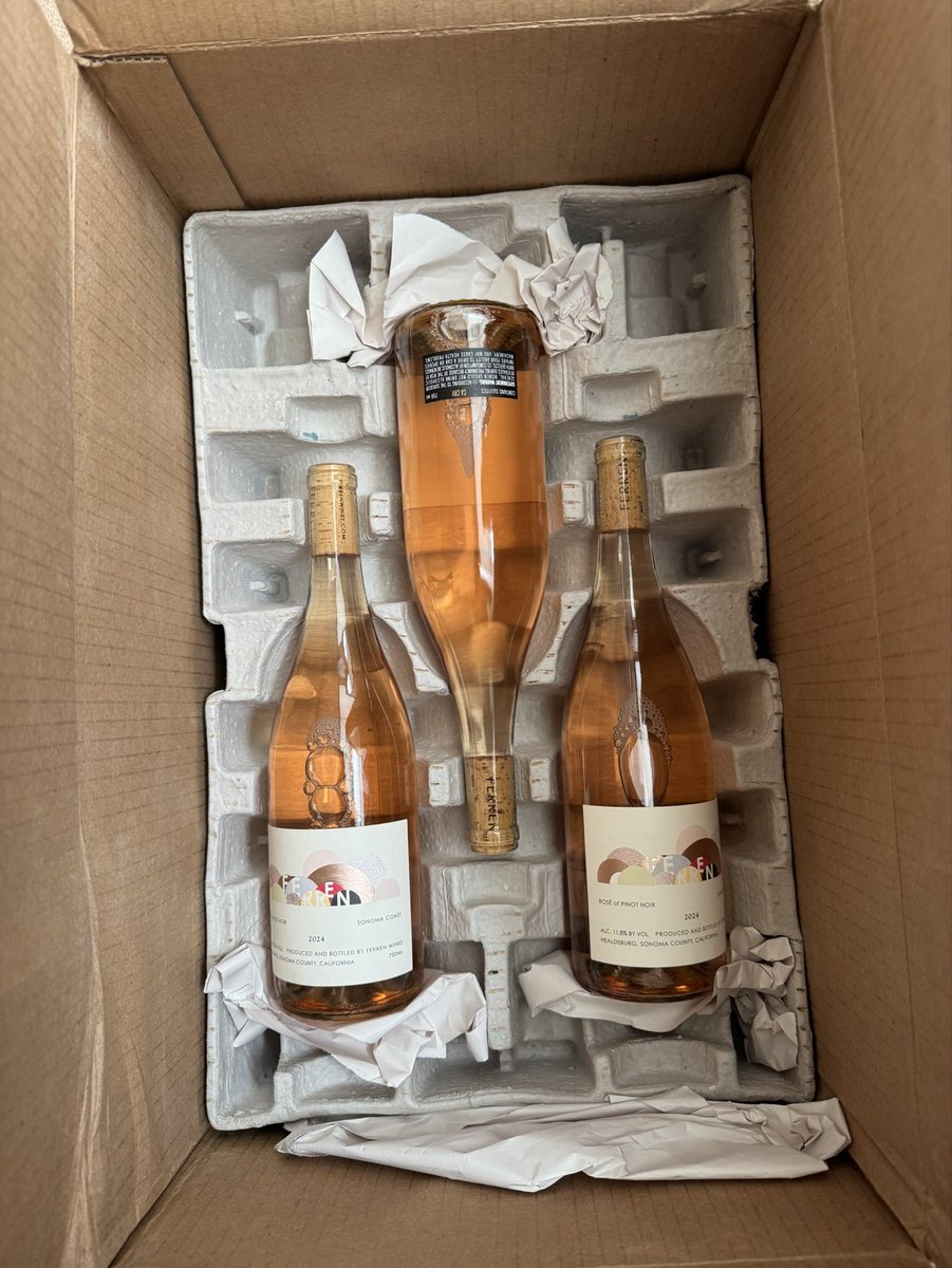 はねうさ tweet media