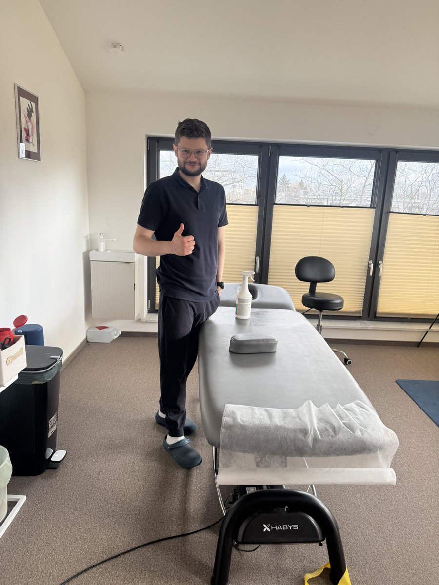 Monika_TeoriaZła •®• tweet media