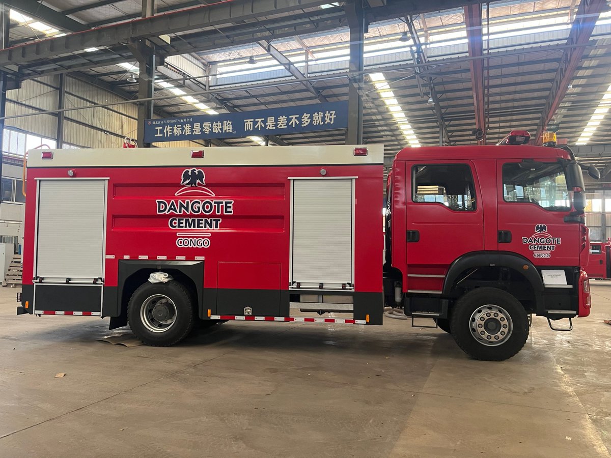 hubeisaab's tweet photo. #HOWO Fire Truck 
#Tx HOWO Fire Vehicle
#Hubei SAAB Automobile Import &amp; Export Co., Ltd.
Mobile&amp;WhatsApp +86 13117001895 ;
+86 13409620788;+86 15549777667 https://t.co/E1MNsR7nwr