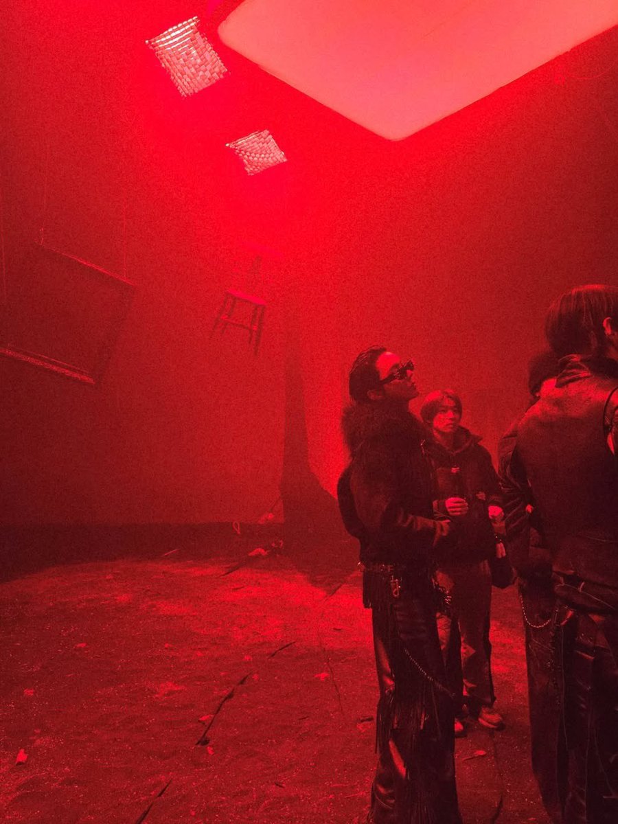 BTS ZONE 🩶” tweet media