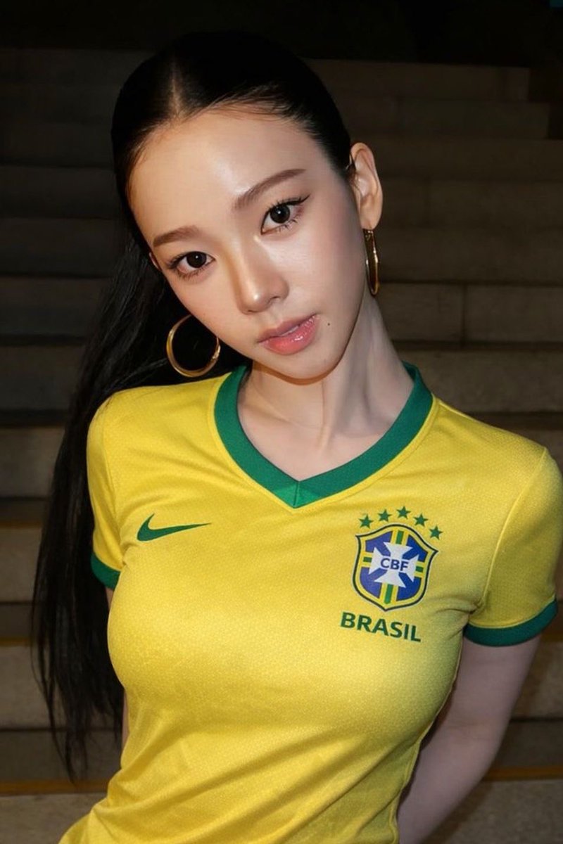rina tweet media