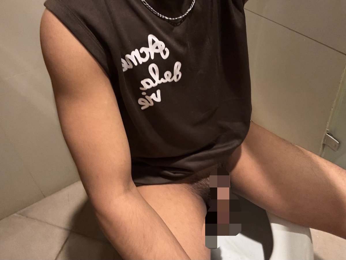 orang senang tweet media