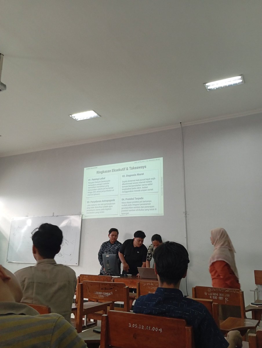 arashingbt's tweet photo. i love penyakit penting tanaman utama https://t.co/lKTLG8Z4Gd