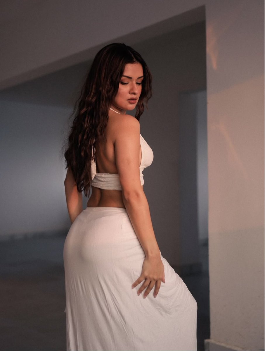 Spotlightbabe_ tweet media