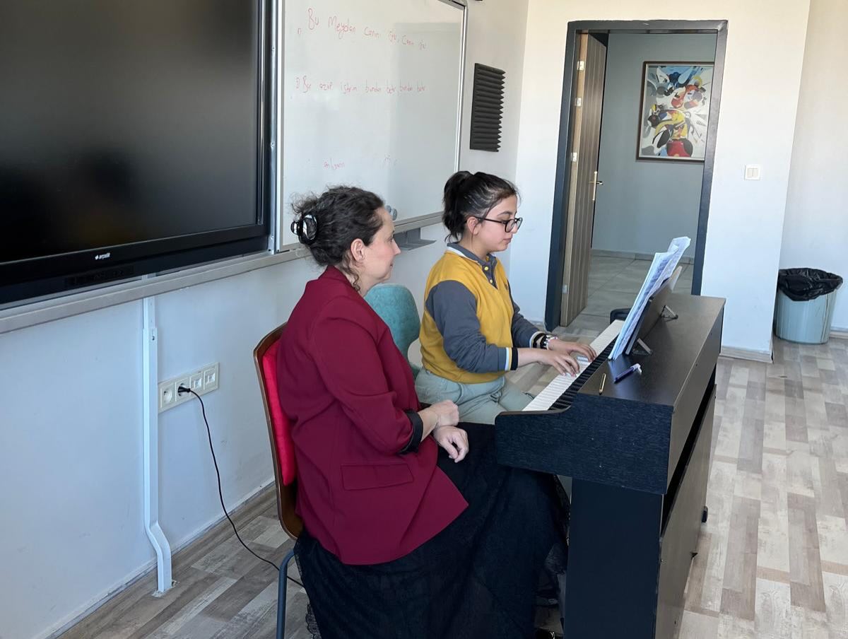 Ankara Üniversitesi Devlet Konservatuvarı tweet media