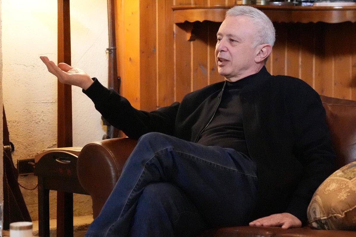 sleimanfrangieh's tweet photo. سليمان فرنجيه لعماد مرمل: لاعتماد لغة مسؤولة ومقاربة تحديات المرحلة المقبلة.

https://t.co/4Xr5Zb1N0X https://t.co/zhvkTpl6RV