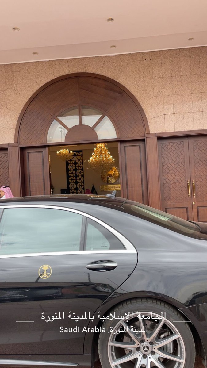 othman_a_s_'s tweet photo. ابارك لشاعر الوطن الغالي العقيد مشعل بن محماس الحارثي حصولة على درجة الدكتوراة من كلية القانون. 🤍
@MASHAL_ALHARTHY https://t.co/AUXJu0bhoo