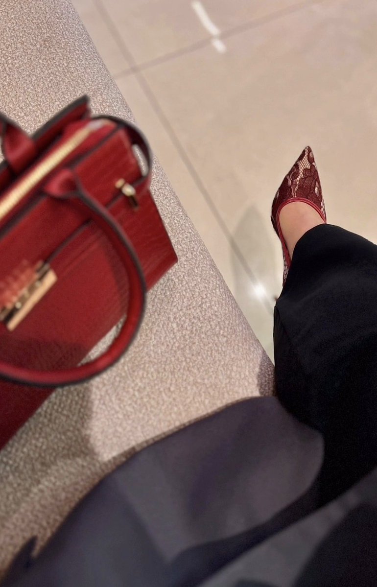 queen z. tweet media