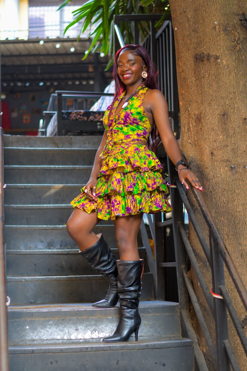 TailoringKenya's tweet image. Your personal style is not random.

It’s a record of:

what you’ve experienced
what you’ve outgrown
what has influenced you
who you’re becoming

Style is identity in motion.

#FashionEducation #PersonalStyle #StyleEvolution