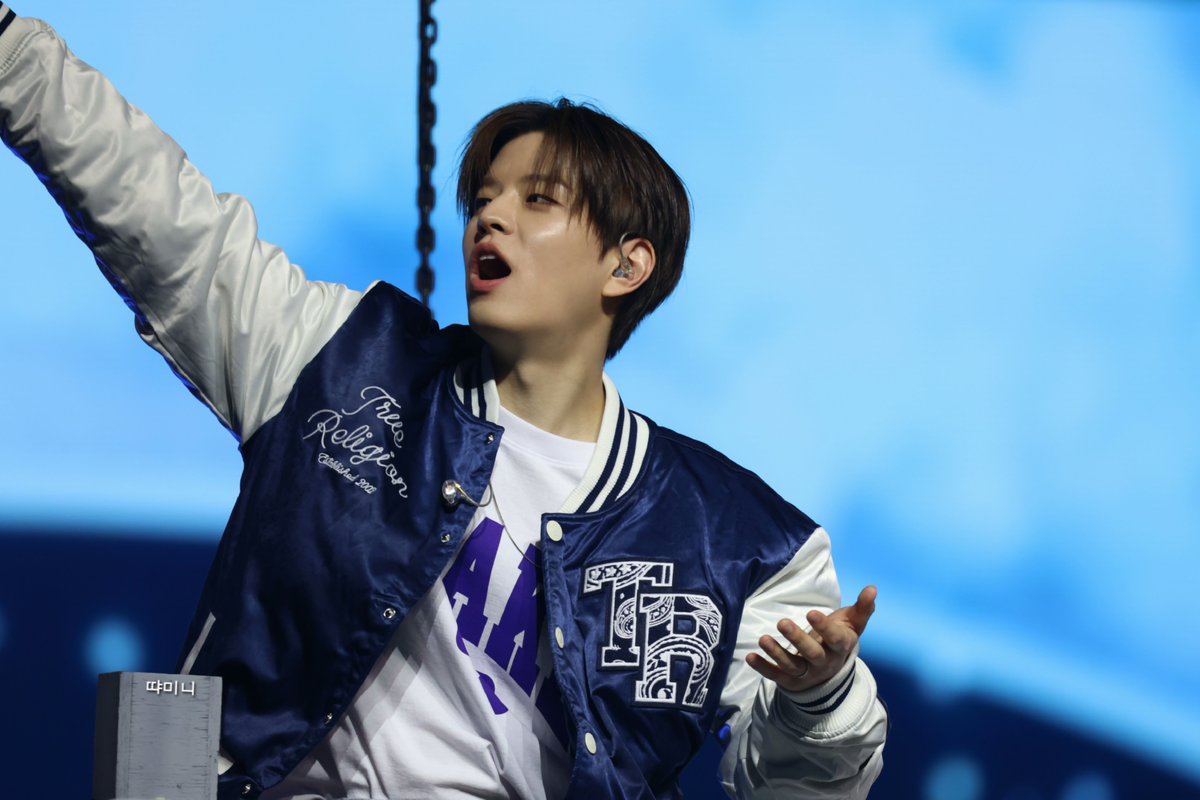 땨미니 tweet media